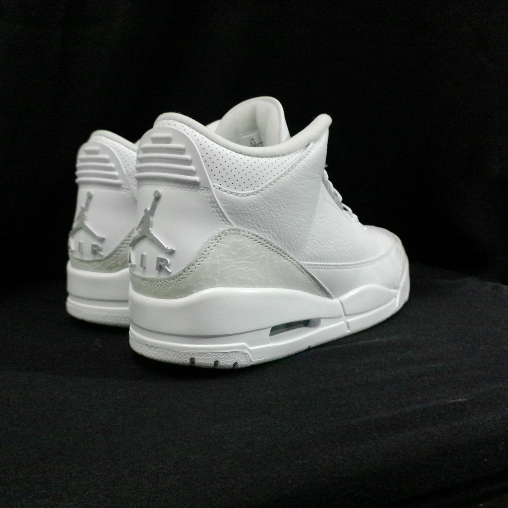Jordan Athletic Shoes in White and Gray - Picture 5 of 7